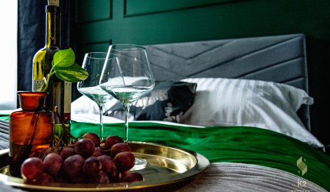 BLACK GLAM / Obywatelska 49a/2/2